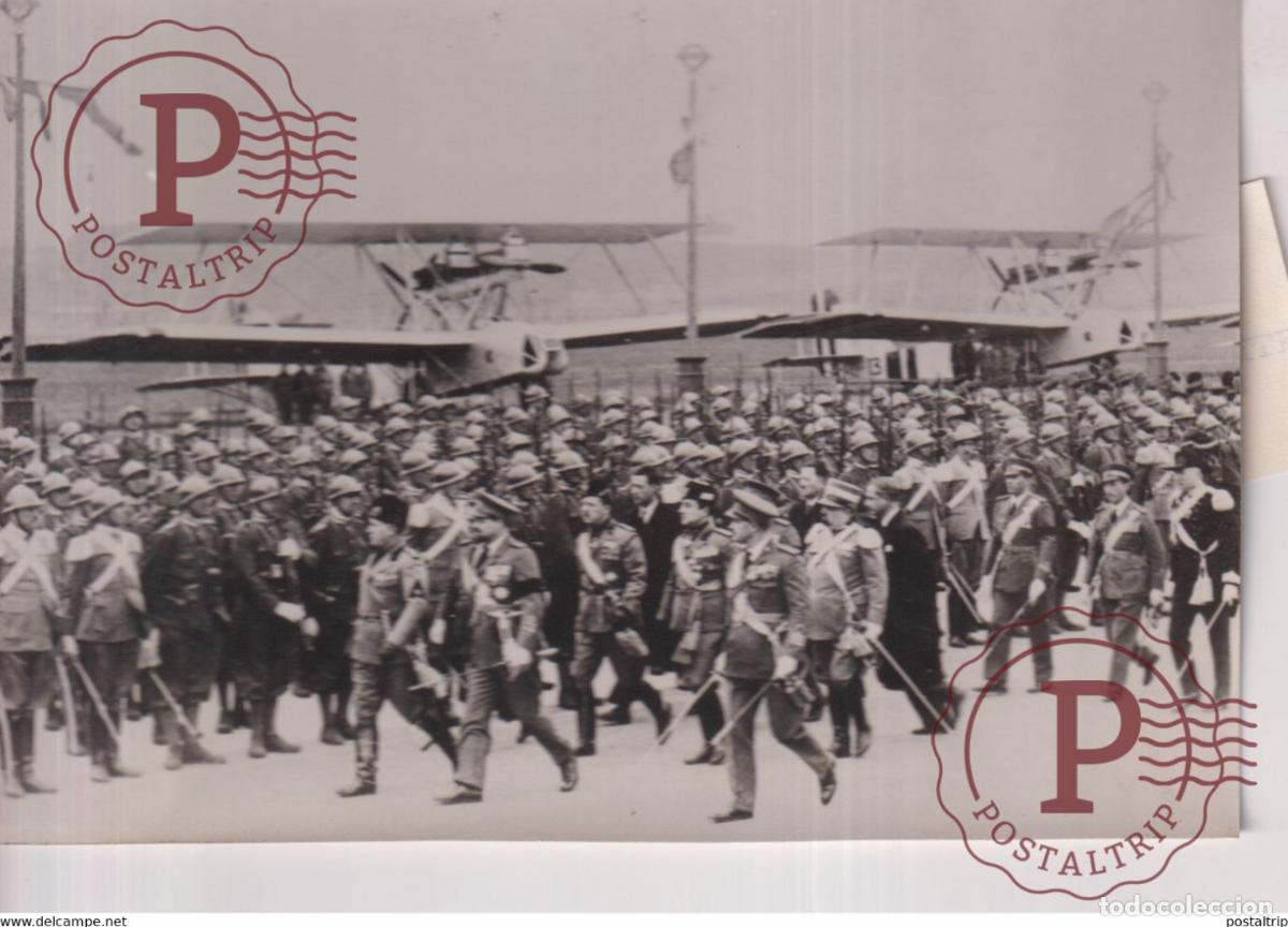 Antique Photography: LE DUC MUSSOLIN GENERAL BALDO ROME 9 AMMIVERSAIRE CORPS AERONAUTIQUE I AEROPORT LITTORIO ITALY IT 17