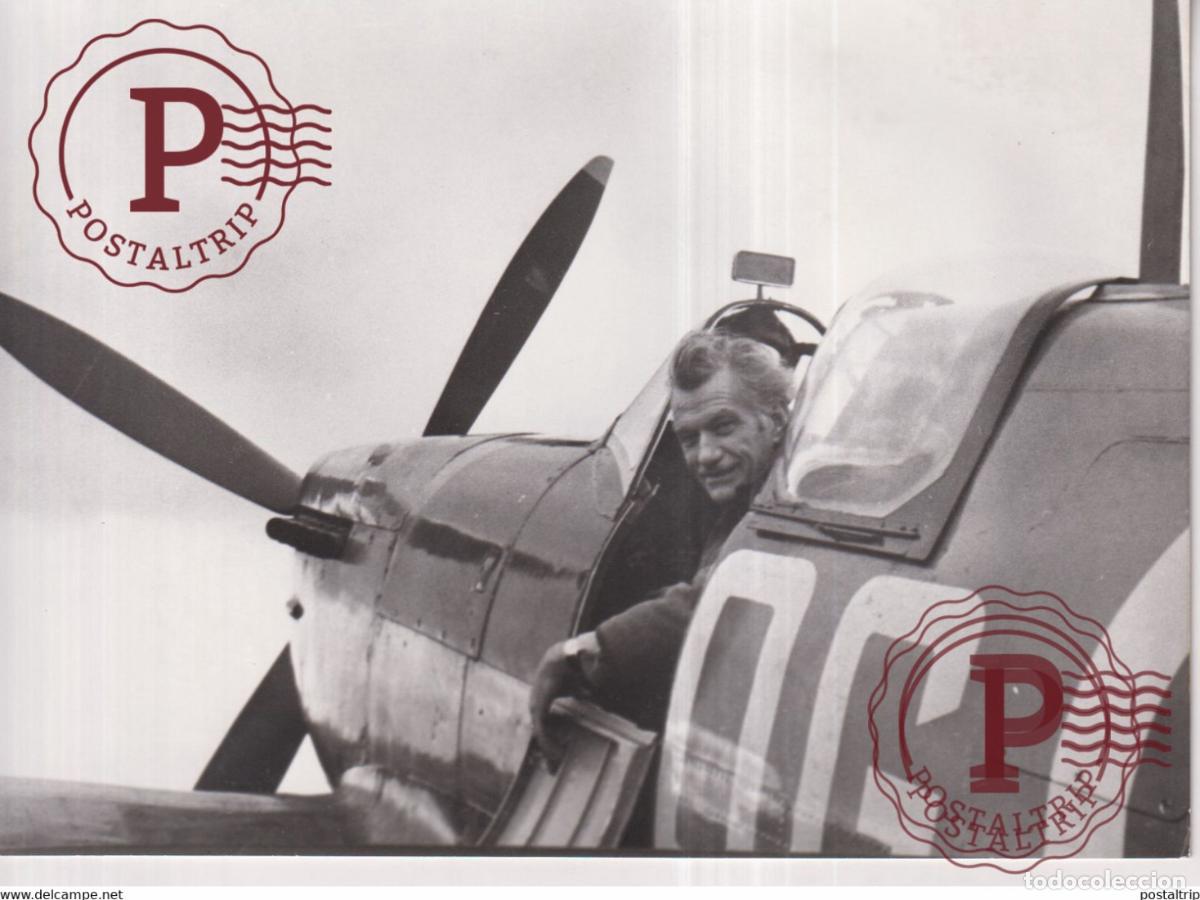 Fotografia antiga: HISTOIRE DE LAVIATION GUERRE A L AUTRE JOHNY JOHNSO PRINTED +-1977 FOR THE TV PROGRAMM 18*12CM