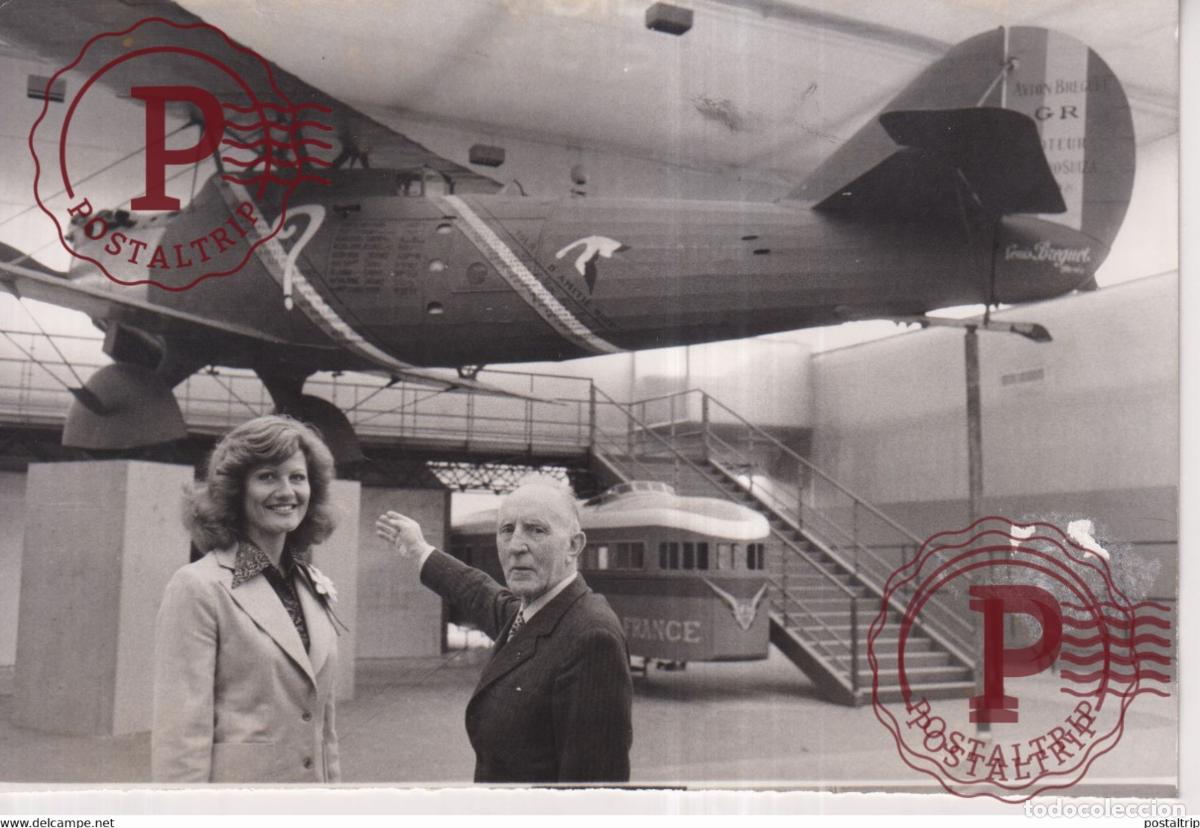 Fotografia antiga: HISTOIRE DE LAVIATION BELLONTE POINT DINTERROGATI PRINTED +-1977 FOR THE TV PROGRAMM 18*12CM