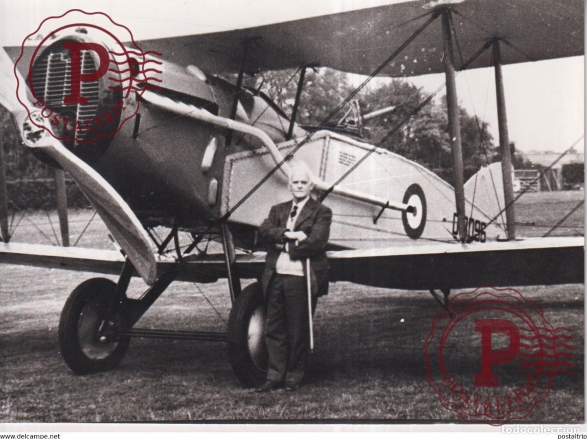 Fotografia antiga: HISTOIRE DE LAVIATION LEONARD ROCHFORD PRINTED +-1977 FOR THE TV PROGRAMM 18*12CM AVIACION AVIO
