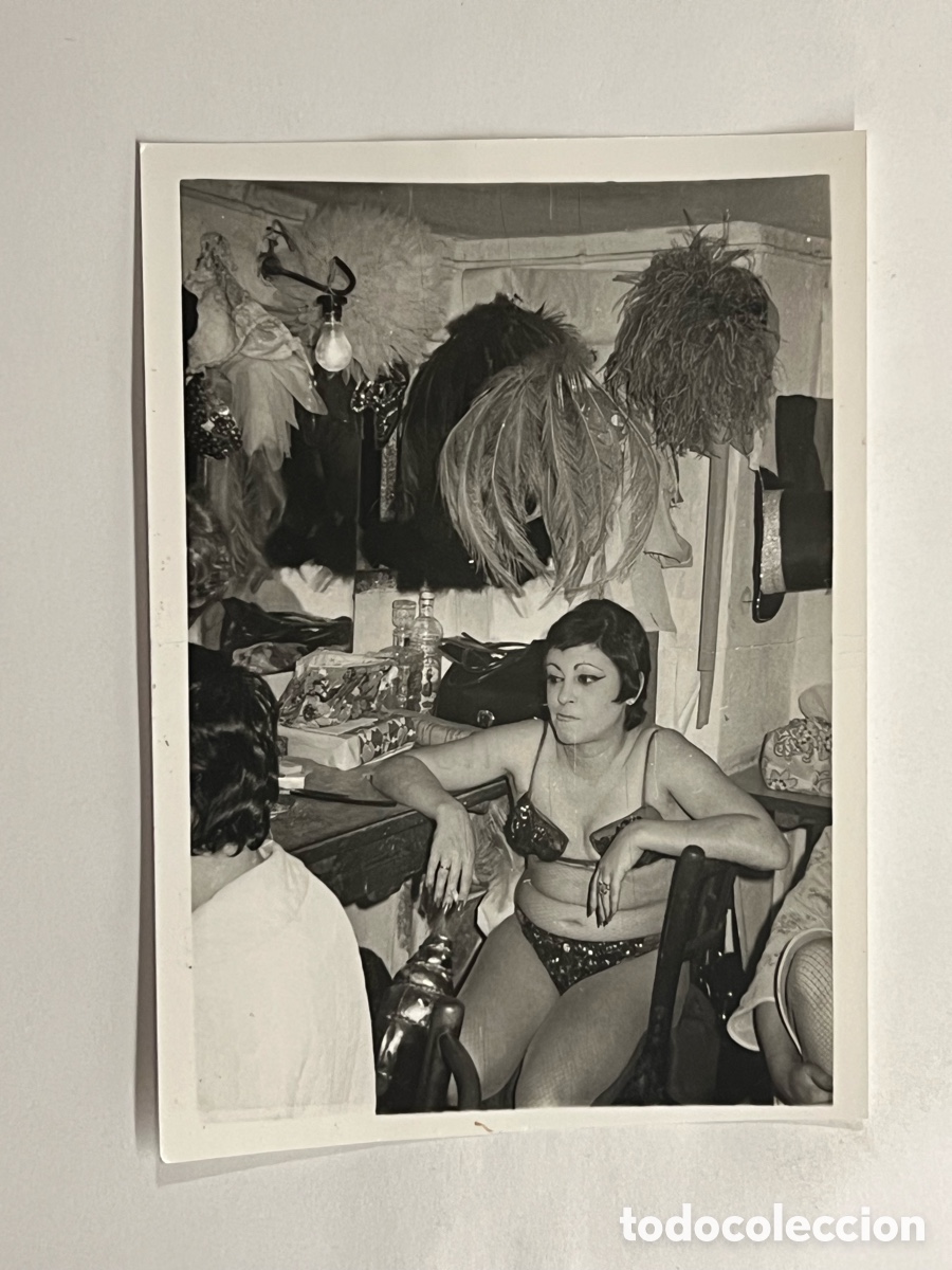 Fotograf&iacute;a antigua: FOTOGRAF&Iacute;A Vedette, Revista, Burlesque&hellip;Benidorm ? (h.1980?) Med&iacute;das: 7,5 x 11 cm