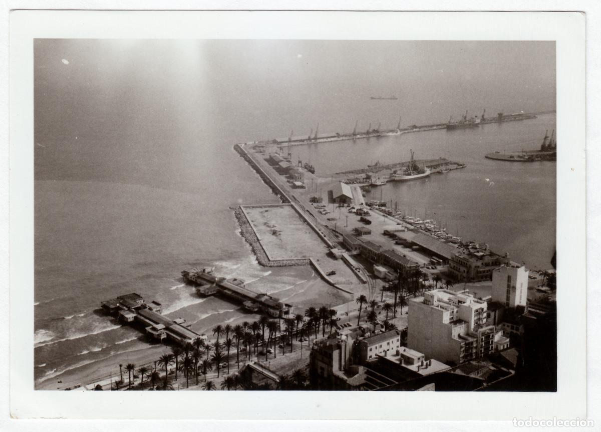 Fotograf&iacute;a antigua: Preciosa vista del puerto de Alicante desde el castillo. A&ntilde;os 60 vf