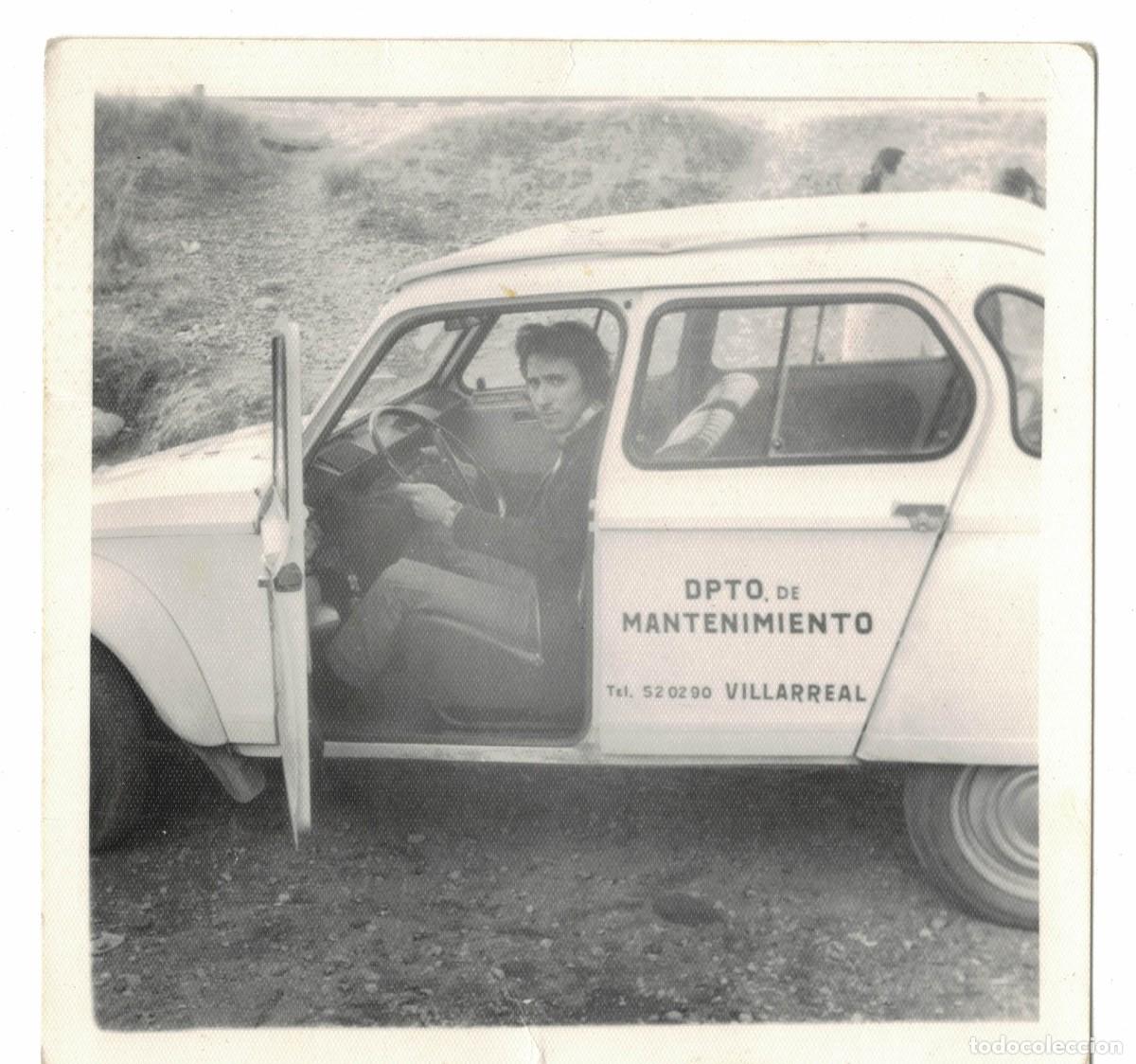 Fotograf&iacute;a antigua: Fotograf&iacute;a blanco y negro a&ntilde;os 60‑70 &ndash; Citro&euml;n 2CV Dpto. de Mantenimiento Villarreal