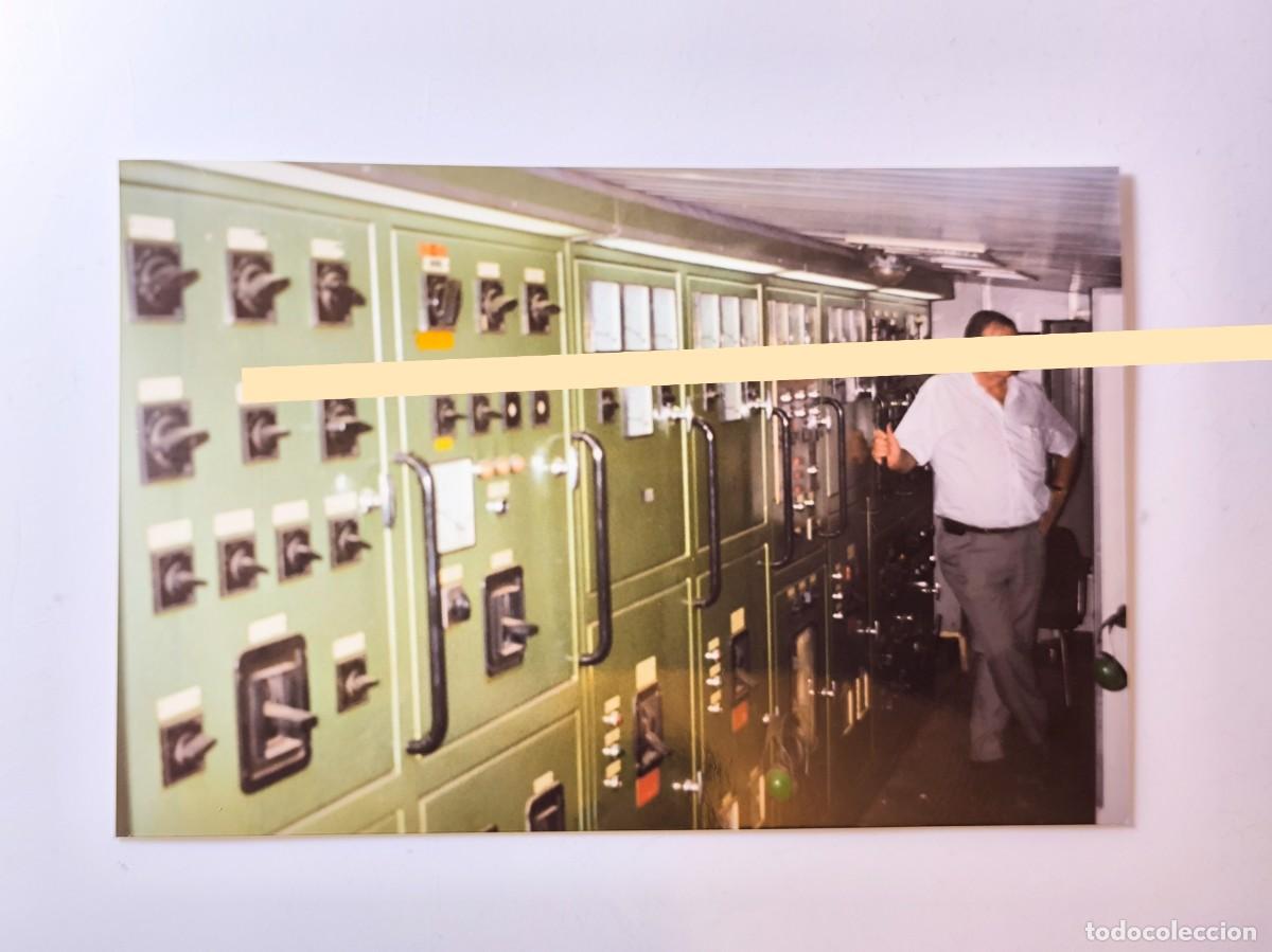 Fotograf&iacute;a antigua: Antigua fotograf&iacute;a. Sala de control de m&aacute;quinas del barco Rol&oacute;n Sur. A&ntilde;os 90 Tenerife