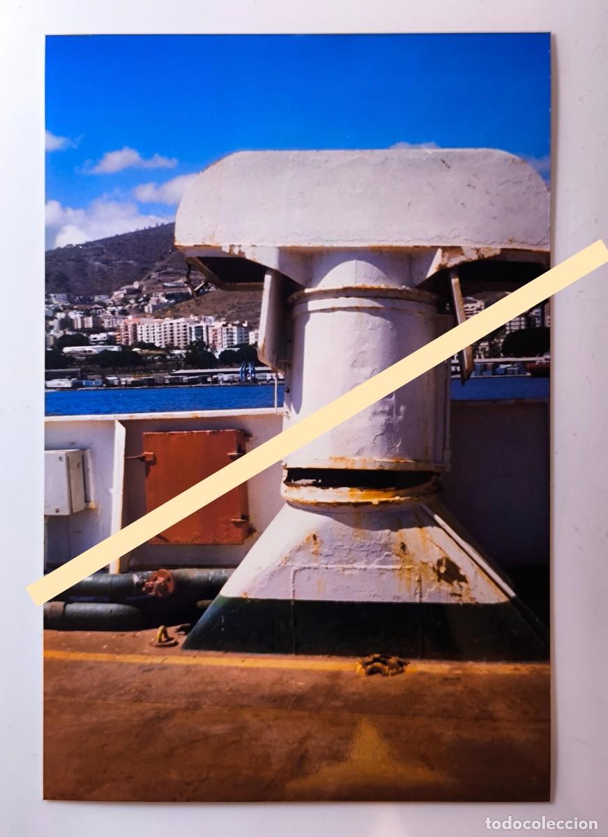 Fotograf&iacute;a antigua: Antigua fotograf&iacute;a. Conducto de ventilaci&oacute;n en la cubierta del barco Rol&oacute;n Sur. A&ntilde;os 90. Tenerife