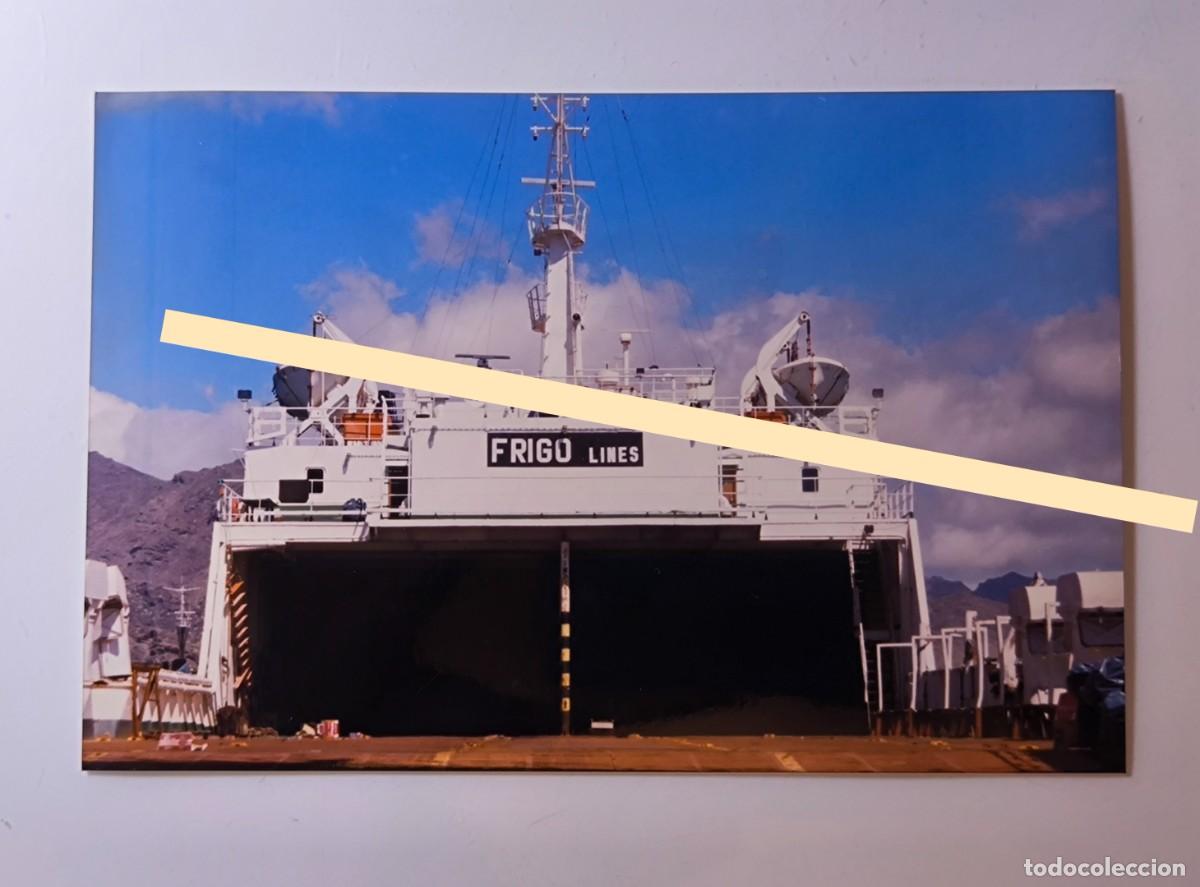 Fotograf&iacute;a antigua: Antigua fotograf&iacute;a. Popa y portal de carga del barco Rol&oacute;n Sur, Frigo Lines. A&ntilde;os 90. Tenerife
