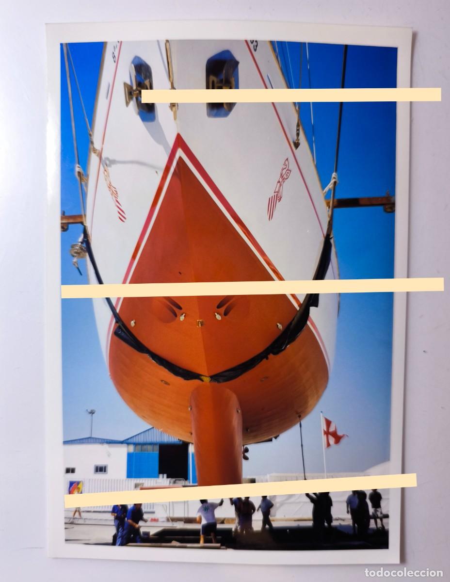 Fotograf&iacute;a antigua: Antigua fotograf&iacute;a. Barco goleta Tirant Primer fuera del agua. A&ntilde;os 90