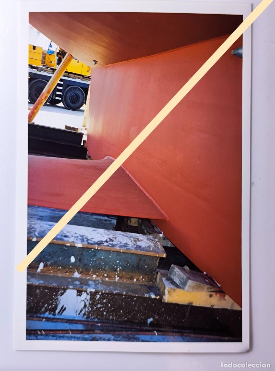 Fotograf&iacute;a antigua: Antigua fotograf&iacute;a. Barco goleta Tirant Primer fuera del agua. A&ntilde;os 90