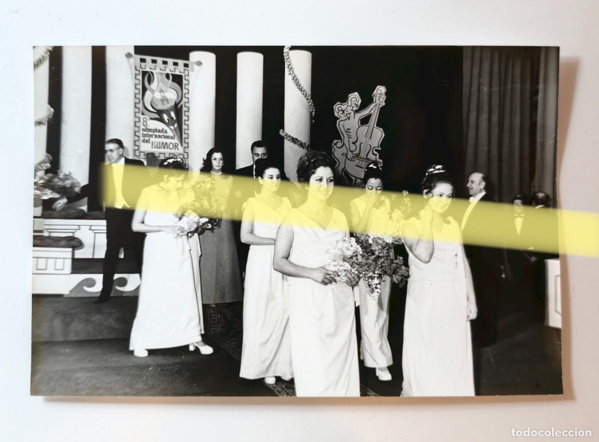 Fotograf&iacute;a antigua: Antigua fotograf&iacute;a. 8.&ordf; Olimpiada Internacional del Humor con Rita Barber&aacute;. A&ntilde;o 1973