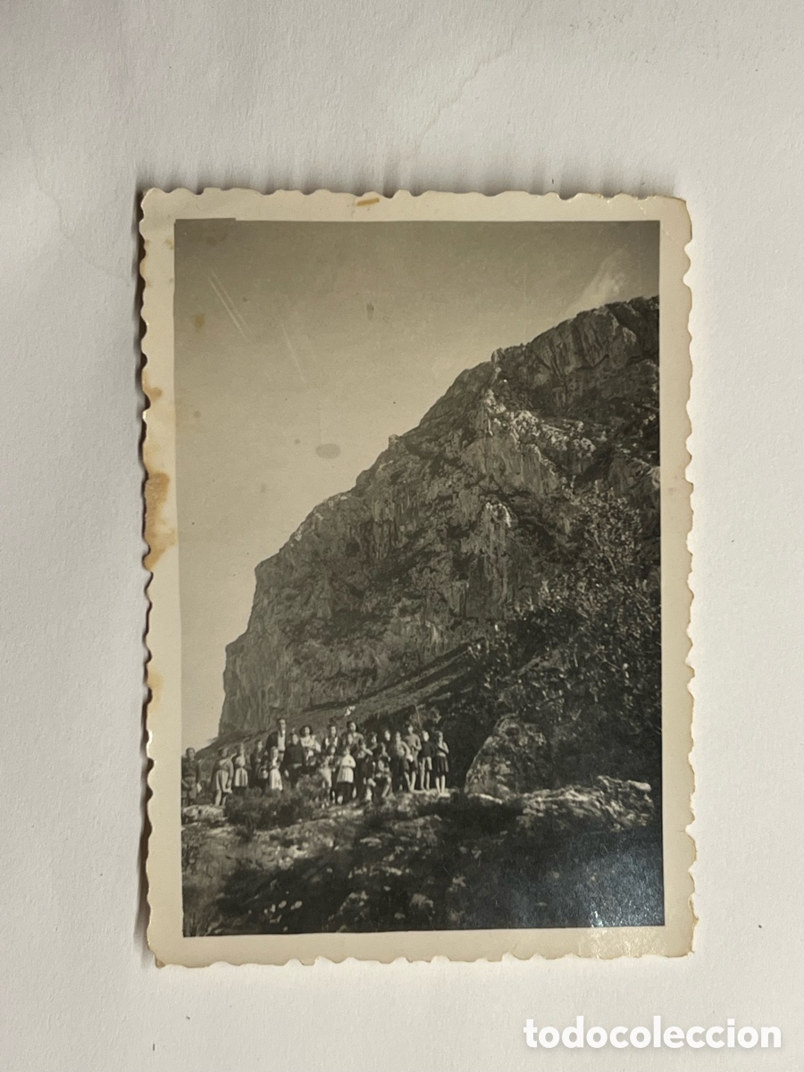 Fotograf&iacute;a antigua: J&Aacute;TIVA. Foto Luz, Vila.. Excursi&oacute;n Ni&ntilde;os con el Maestro. Postguerra Civil Espa&ntilde;ola (h.1945?)