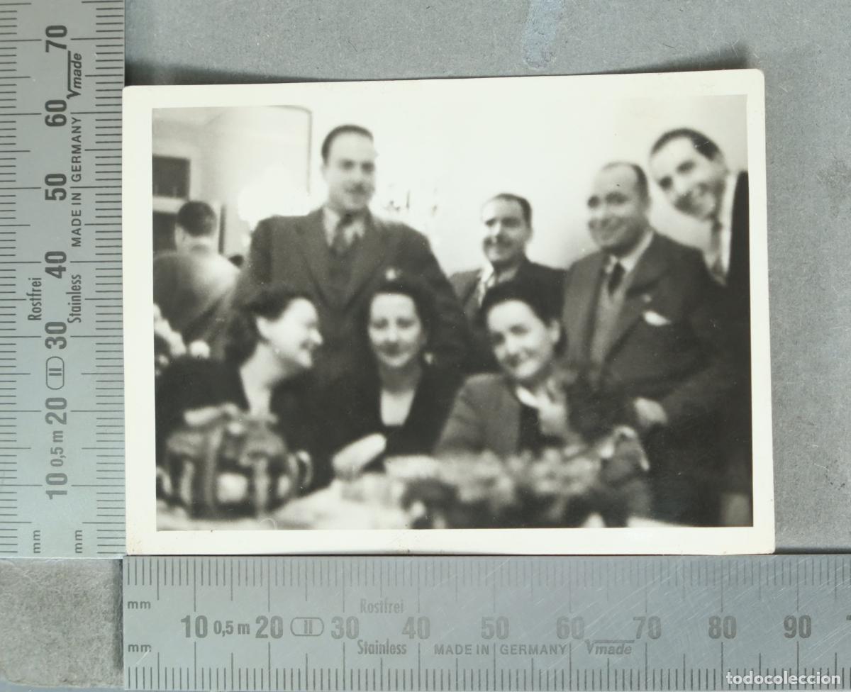 Antique Photography: FOTOGRAFIA. grupo familiar en comida hacia 1940