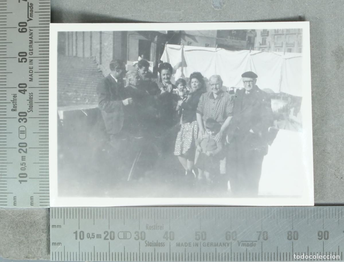 Fotograf&iacute;a antigua: FOTOGRAFIA. familia EN AZOTEA. hacia 1940