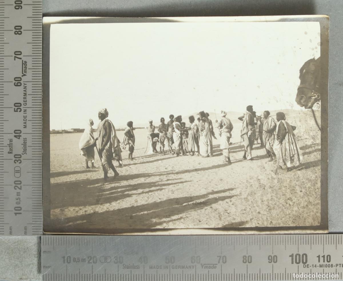 Fotograf&iacute;a antigua: FOTOGRAFIA. Grupo de personas indigenas. hacia 1900