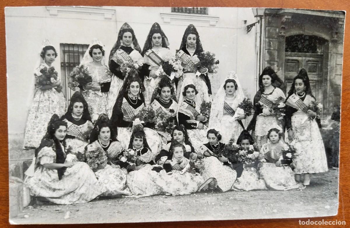 Fotograf&iacute;a antigua: FOTOGRAF&Iacute;A GRAN GRUPO DE FALLERAS A&Ntilde;OS 50-60 - FOT&Oacute;GRAFO FERNANDO L&Oacute;PEZ, VALENCIA