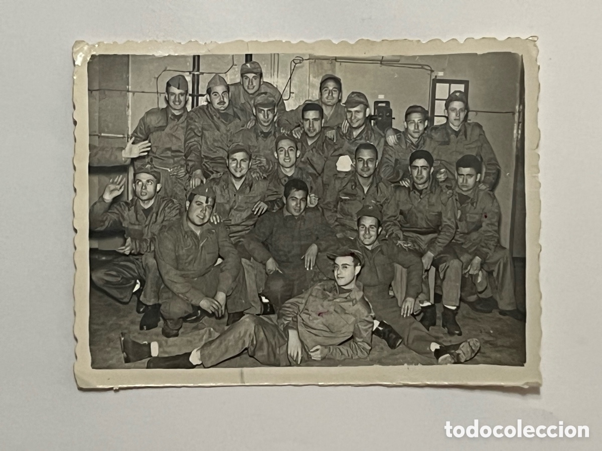 Fotograf&iacute;a antigua: VALENCIA MILITAR. Fotograf&iacute;a Cuartel de Ingenieros. Compa&ntilde;&iacute;a de Lineas. (a.1960)