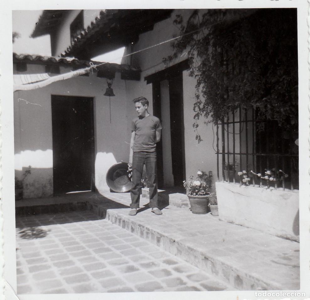 Alte Fotografie: Chico en rancho de M&eacute;xico. A&ntilde;os 50 bm