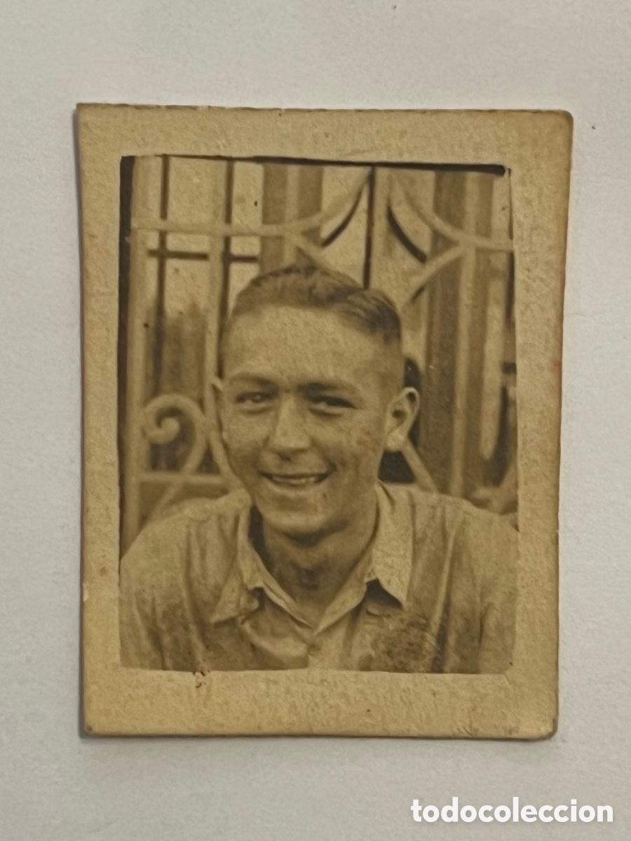 Fotograf&iacute;a antigua: FOTOMATON. Fotograf&iacute;a de un joven sonriente de SIMAT de la Valldigna (h.1945?)