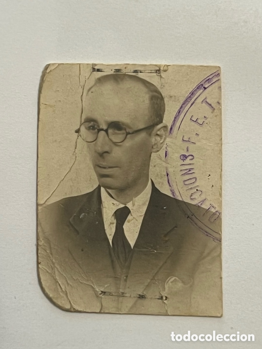 Fotograf&iacute;a antigua: FOTOMATON. Foto Carnet de Postguerra.. Se&ntilde;or con Gafas Quevedo.. (h.1945?) Med&iacute;das: 3,5 x 5