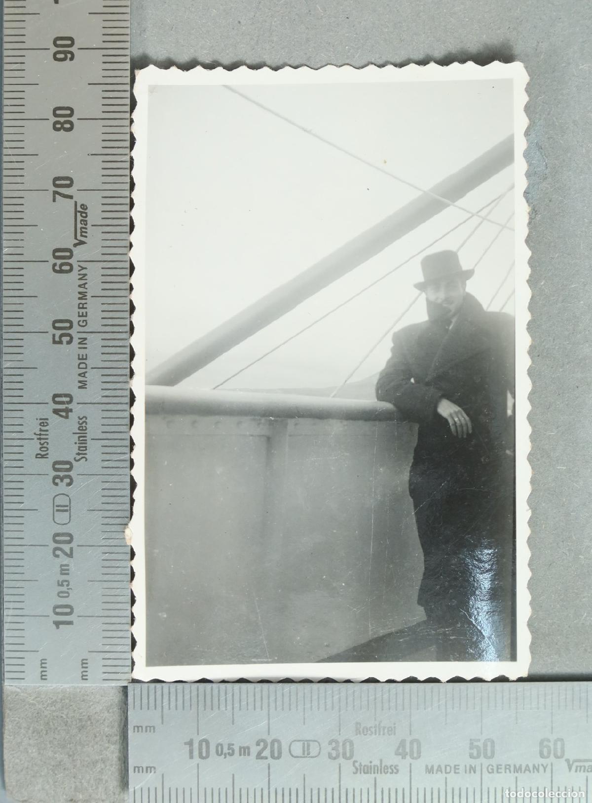 Antique Photography: FOTOGRAFIA. Hombre con sombrero en el vapor Villa Madrid 1935