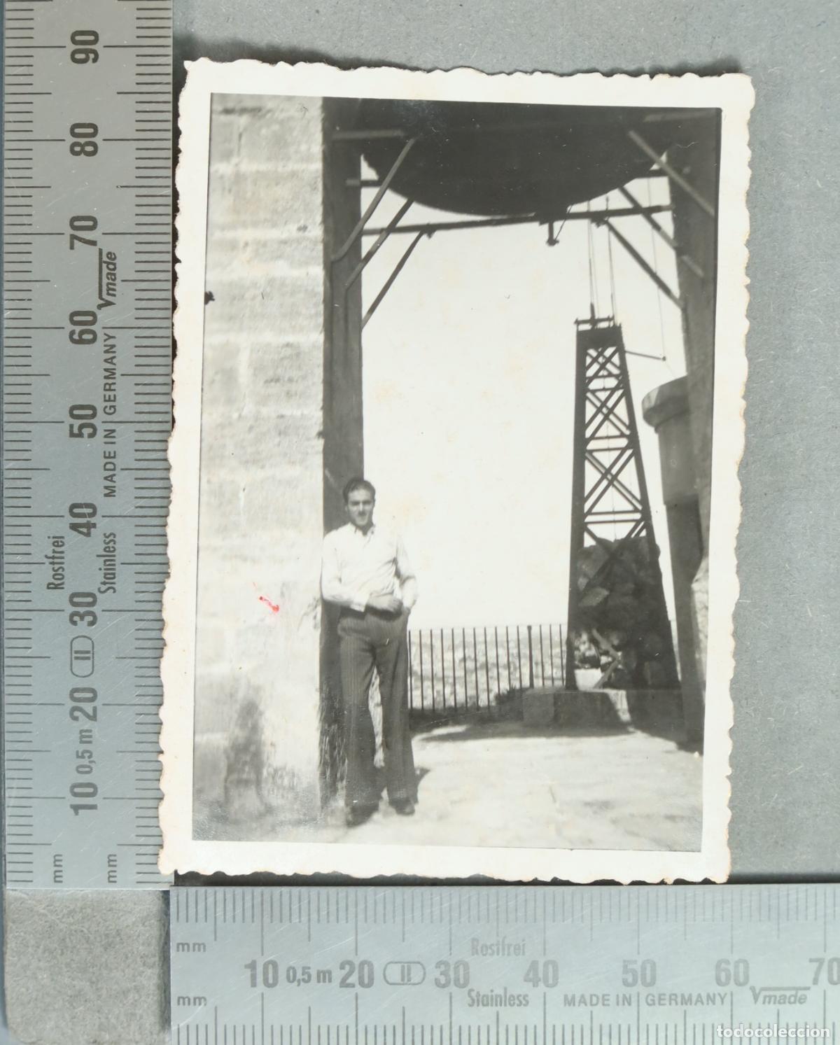 Antique Photography: FOTOGRAFIA. Hombre posando MIRADOR hacia 1930