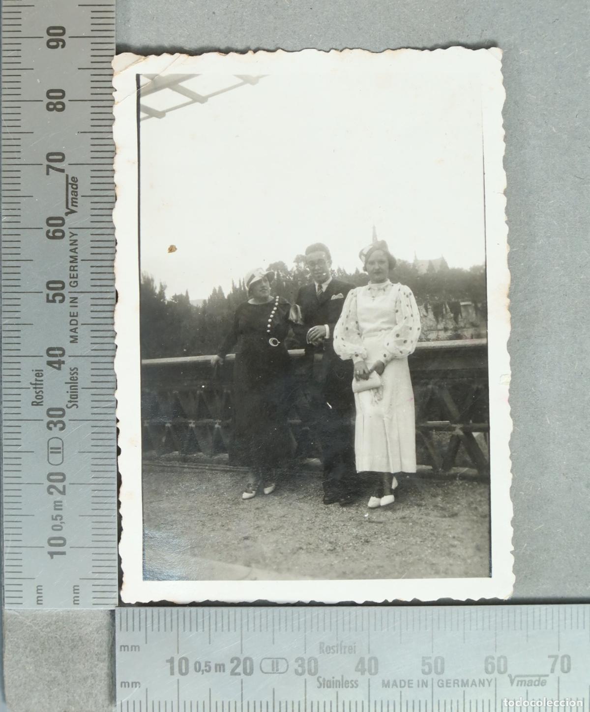 Alte Fotografie: FOTOGRAFIA. Retrato de grupo en un puente hacia 1930