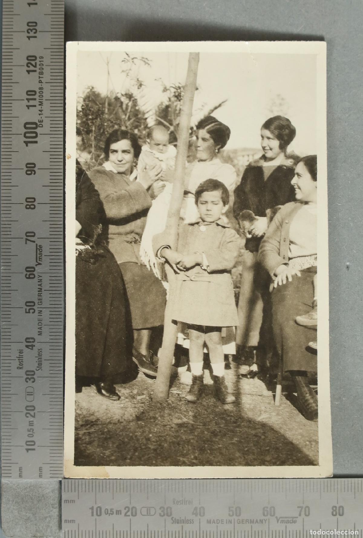 Fotograf&iacute;a antigua: FOTOGRAFIA. Grupo familiar con ninos hacia 1920