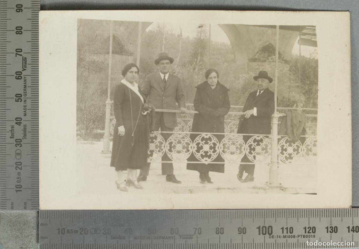 Fotograf&iacute;a antigua: FOTOGRAFIA. Retrato de grupo en terraza hacia 1910