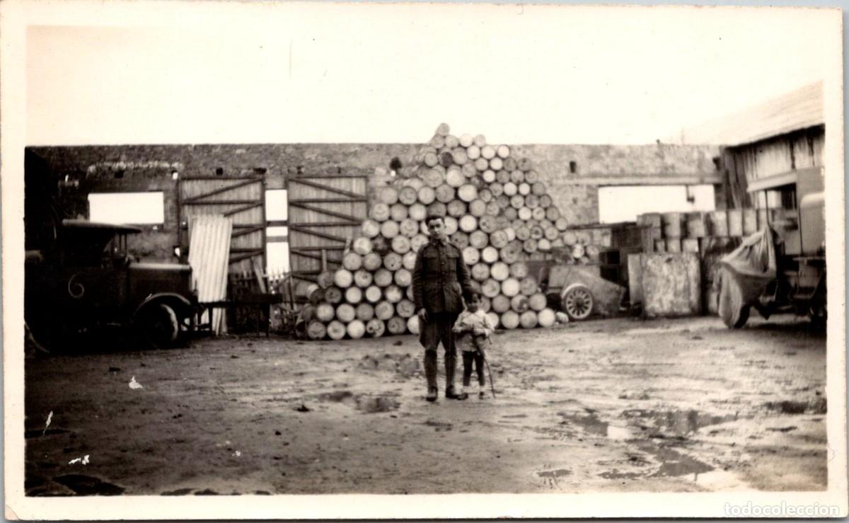Fotograf&iacute;a antigua: Tetu&aacute;n -Dep&oacute;sito Militar - Acuartelamiento del Ensanche - Entorno Estaci&oacute;n -Foto Calatayud-127x78mm