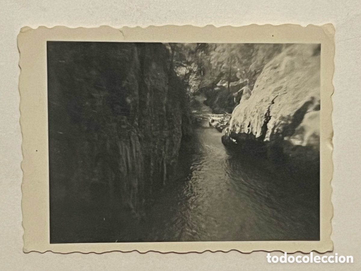 Fotografia antica: MONASTERIO DE PIEDRA. Foto tomada desde uno de sus puentecitos, Octubre de 1954