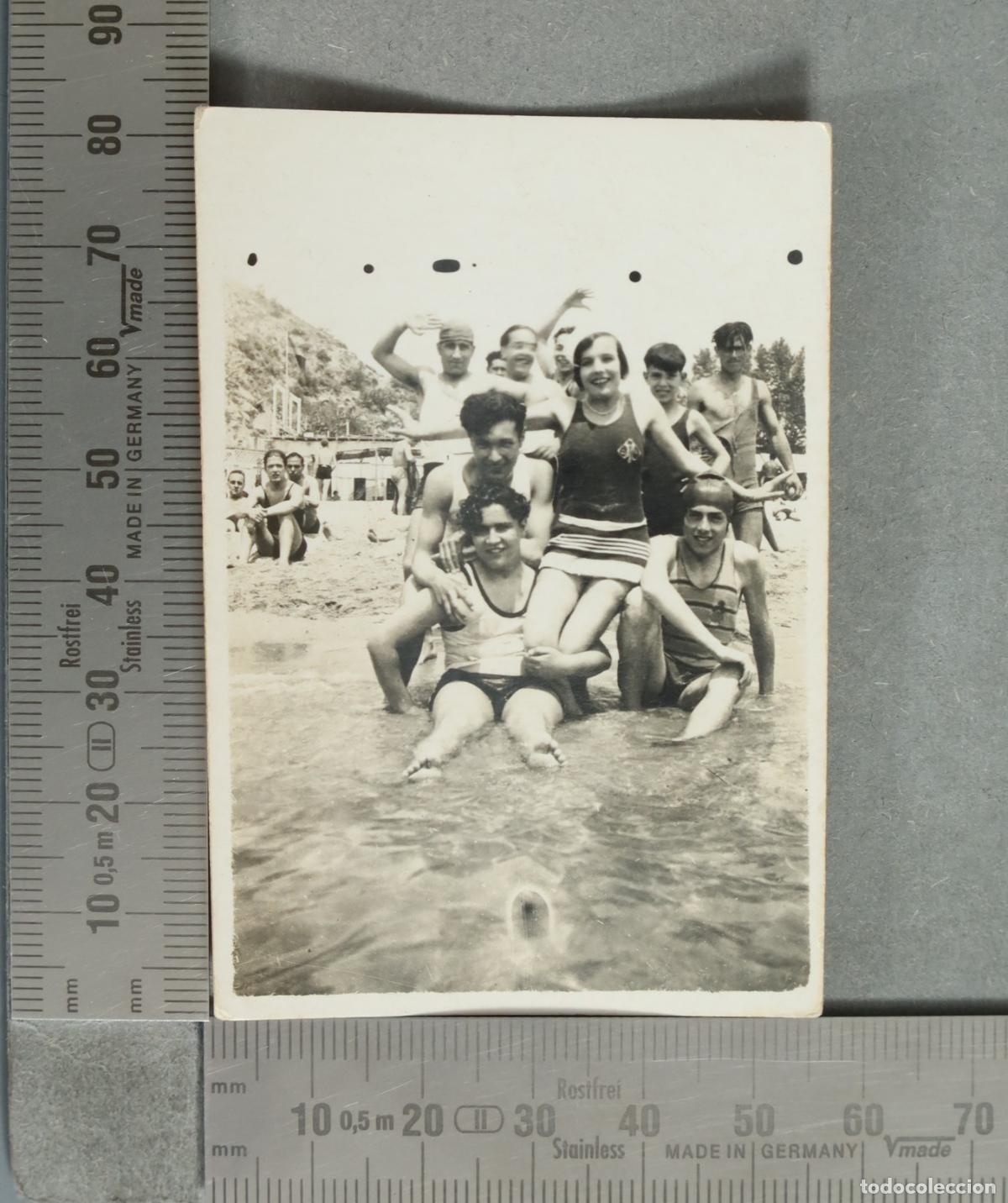 Fotograf&iacute;a antigua: FOTOGRAFIA. GRUPO DE AMIGOS BA&Ntilde;ISTAS. hacia 1930