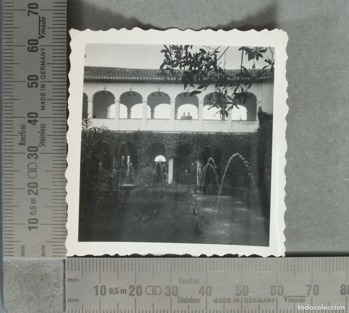Fotograf&iacute;a antigua: FOTOGRAFIA. Patio con fuentes hacia 1940