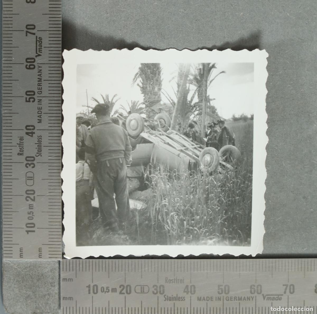 Fotograf&iacute;a antigua: FOTOGRAFIA. Accidente de coche GUARDIA CIVIL hacia 1940