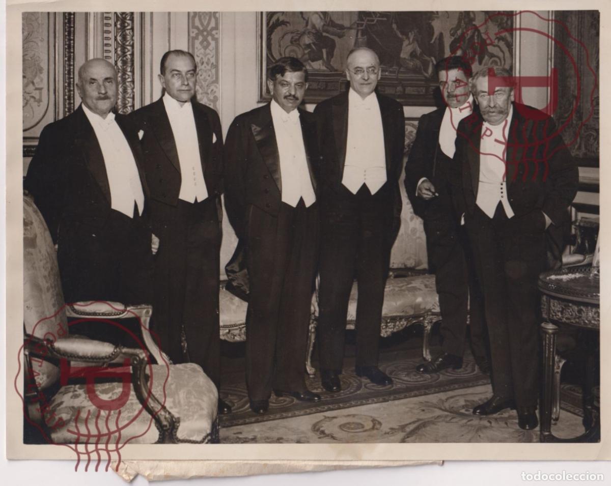 Fotograf&iacute;a antigua: LES DELEGUES ALLEMANDS A PARIS. MM. CAILLAUX, CURTIUS, LAVAL, BRUNING, HERRIOT ET BRIAND +-24X18CM