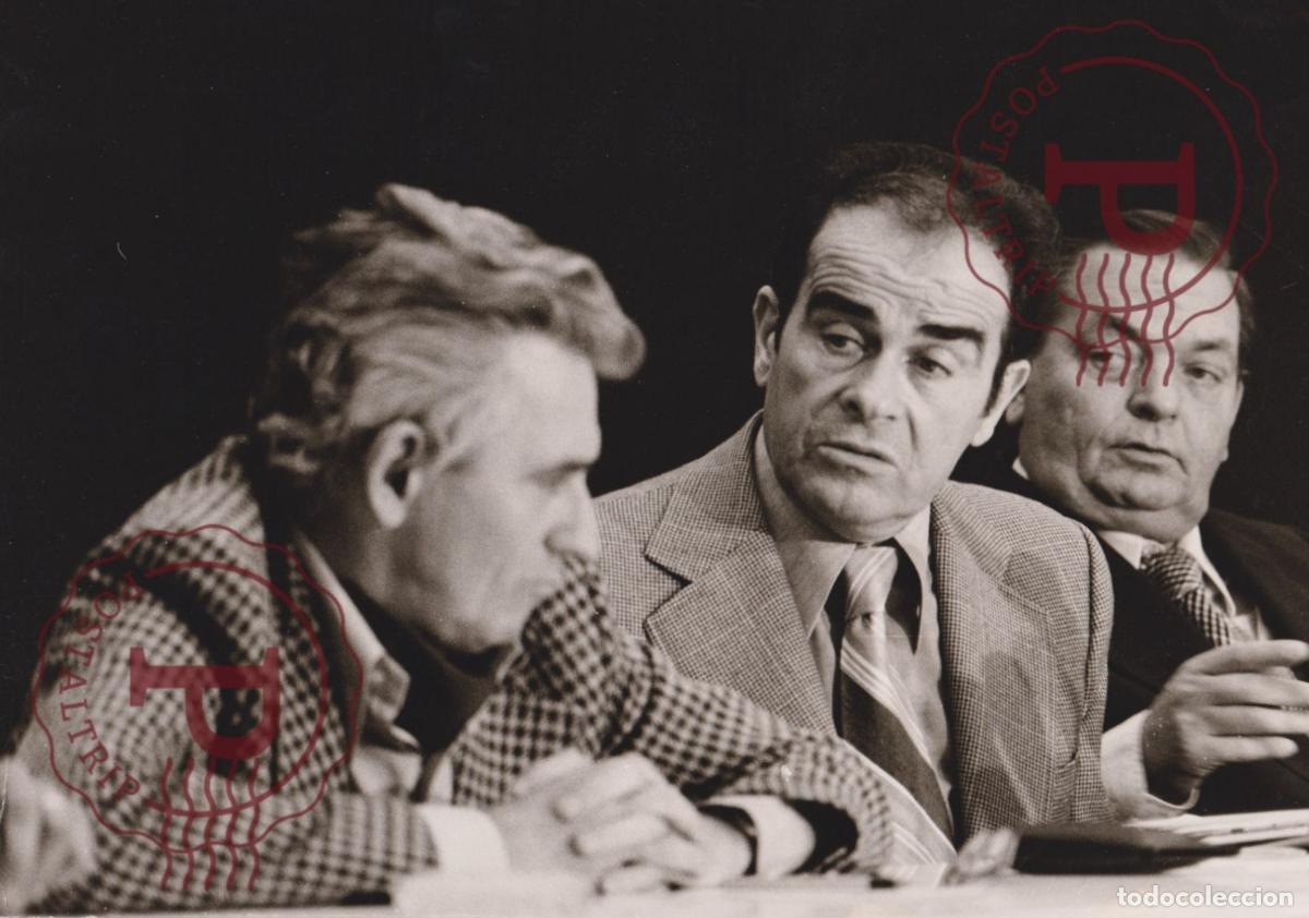 Antique Photography: PARIS 1976- CONFERENCE LIBERTE DE PRESSE, PLAIN BARRE, ETC, PIQUET, LEROY, MARCHAIS, GOSNAT. +-29X20