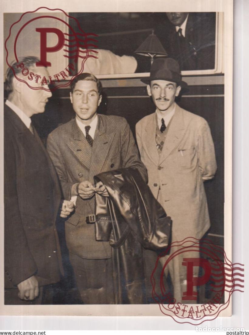Fotograf&iacute;a antigua: MAX COSYNS ET VAN DER ELST VAILLANTS AERONAUTES 16*12CM press photo SCIENTIST