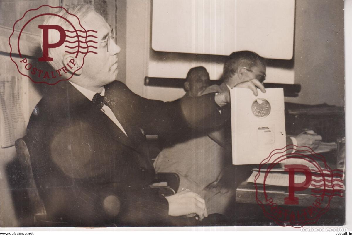 Fotograf&iacute;a antigua: PENICILLINE SIR ALEXANDER FLEMING 18*12CM press photo SCIENTIST