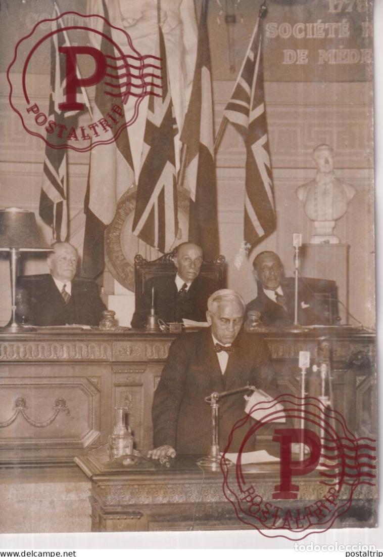 Fotograf&iacute;a antigua: PENICILLINE SIR ALEXANDER FLEMING ALEXANDRE MEDECINE DOCTEUR BOUVILLOIS RAUSSY 18*13CM press photo