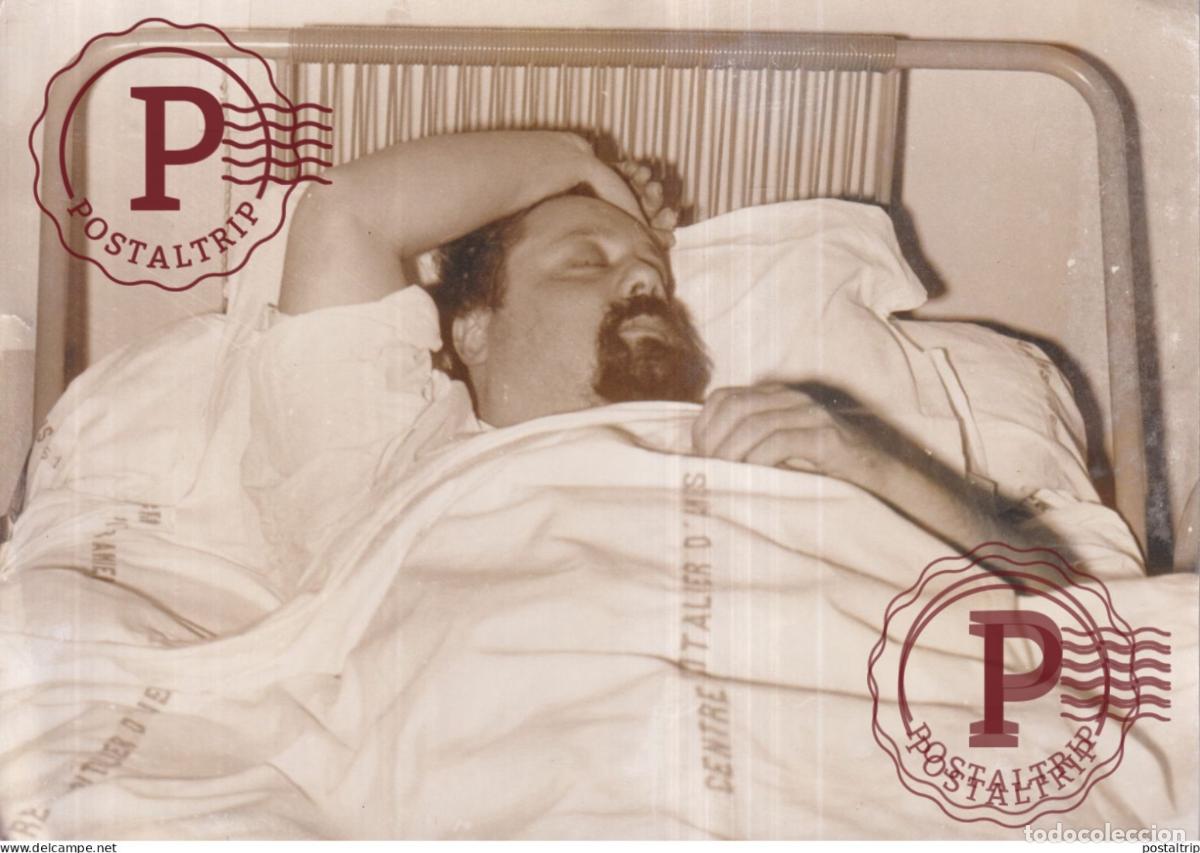 Fotograf&iacute;a antigua: DOCTEUR BOMBARD A QUITTE L HOPITAL ALAIN AMIENS 18*13CM press photo SCIENTIST SCIENCE