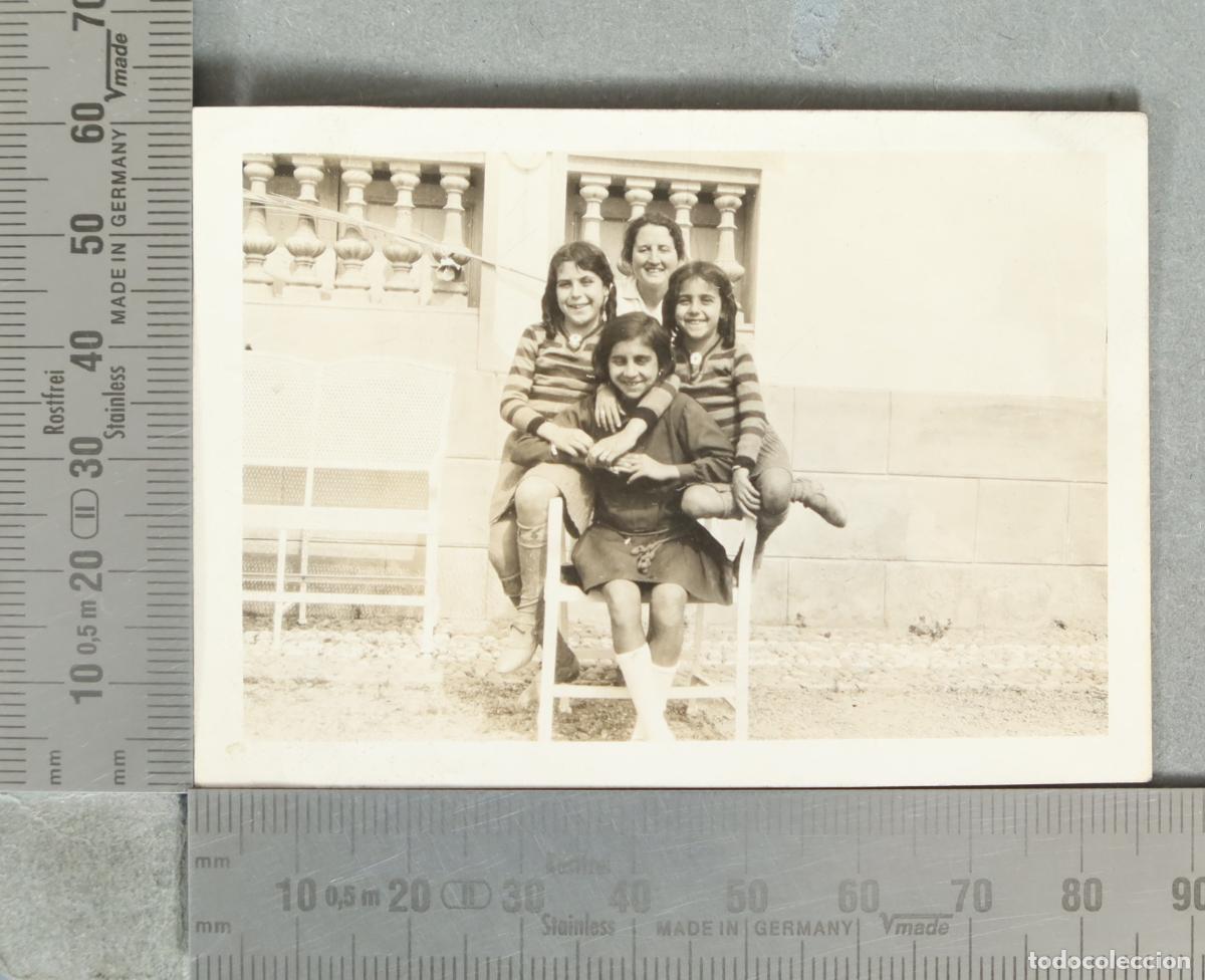 Fotograf&iacute;a antigua: FOTOGRAFIA. Retrato familiar antiguo con madre e hijas hacia 1920