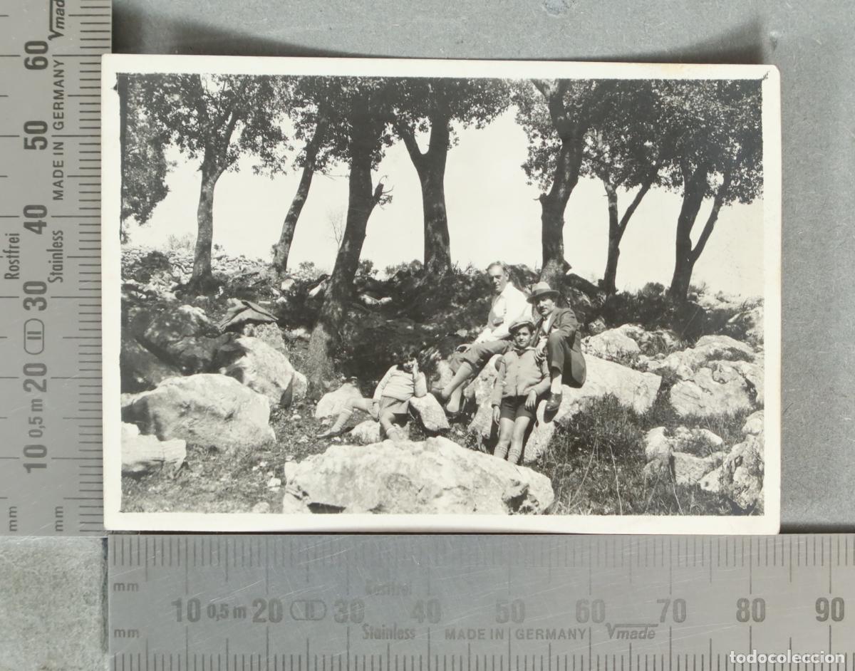 Fotograf&iacute;a antigua: FOTOGRAFIA. familia en el campo hacia 1920