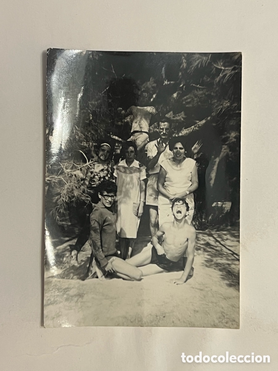 Alte Fotografie: CASTELLDEFELS (Barcelona) Fotograf&iacute;a Grupo familiar en el Apeadero&hellip; Verano de 1961