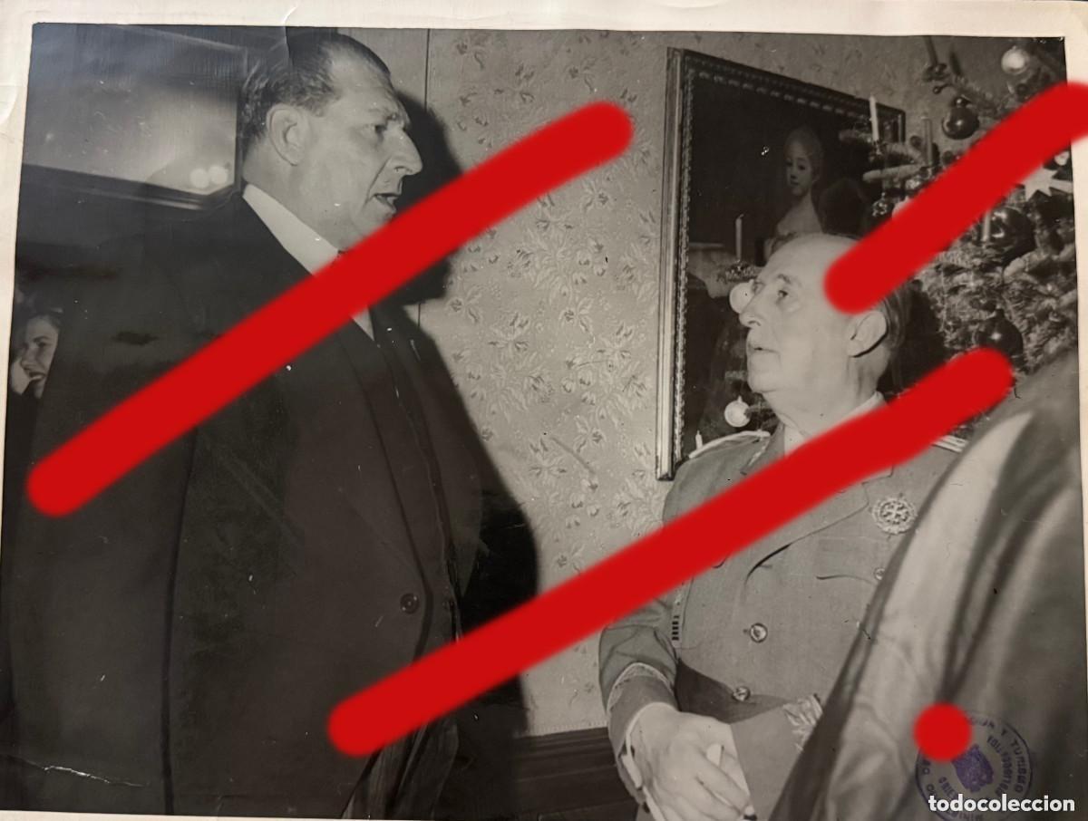 Fotograf&iacute;a antigua: Francisco Franco y Juan de Borb&oacute;n y Battenberg &ndash; Sello Oficial Ministerio &ndash; Fotograf&iacute;a Original