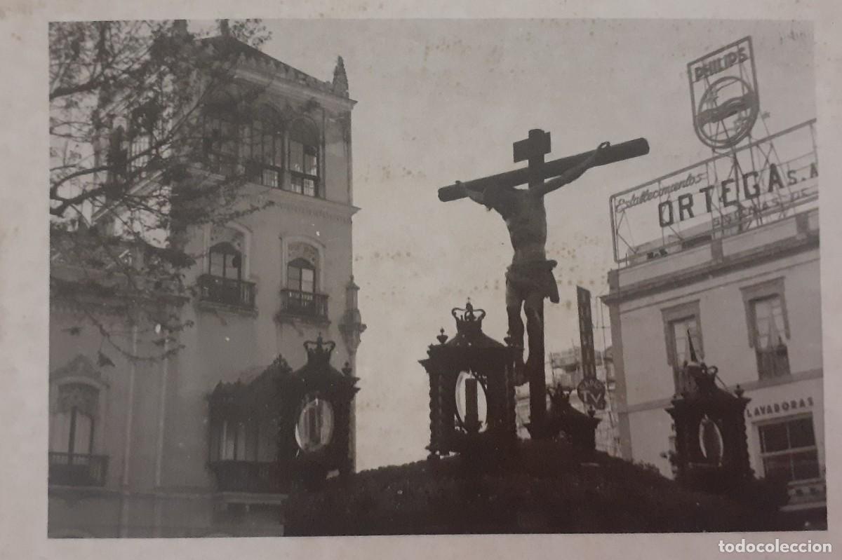 Fotograf&iacute;a antigua: SEMANA SANTA SEVILLA, 1964, ANTIGUA FOTO NTRO. PADRE JES&Uacute;S DE LA FUNDACI&Oacute;N (NEGRITOS) , 11X7,5 CM. A