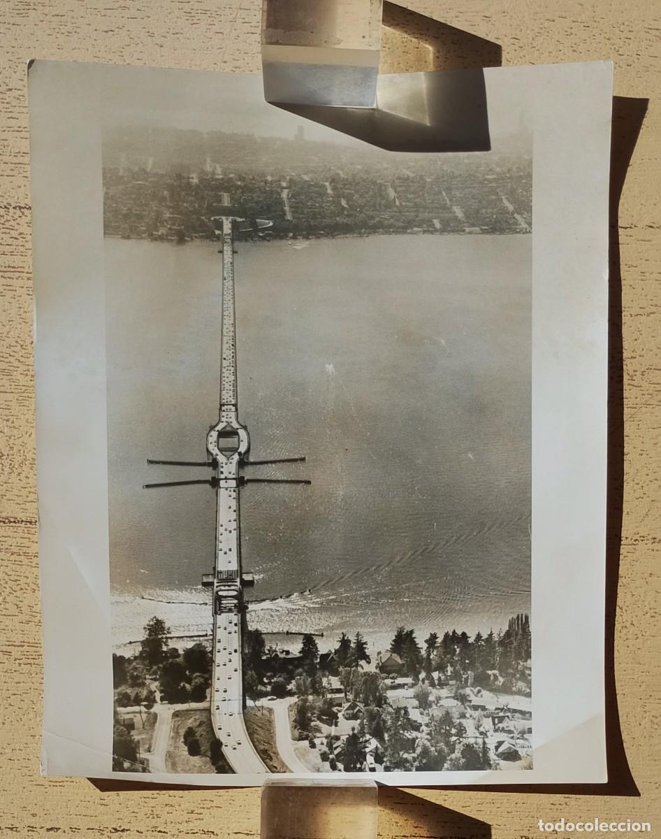 Fotograf&iacute;a antigua: Fotograf&iacute;a de Washington Puente Flotante de Seattle USIS PHOTO LAB