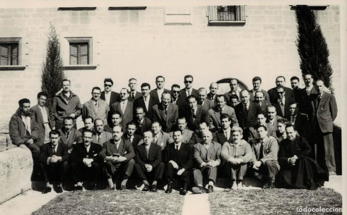 Fotografia antiga: Fotograf&iacute;a Hombres Acci&oacute;n Cat&oacute;lica Retiro Foto Ejercicios Espirituales Semana Santa 25 Marzo 1959