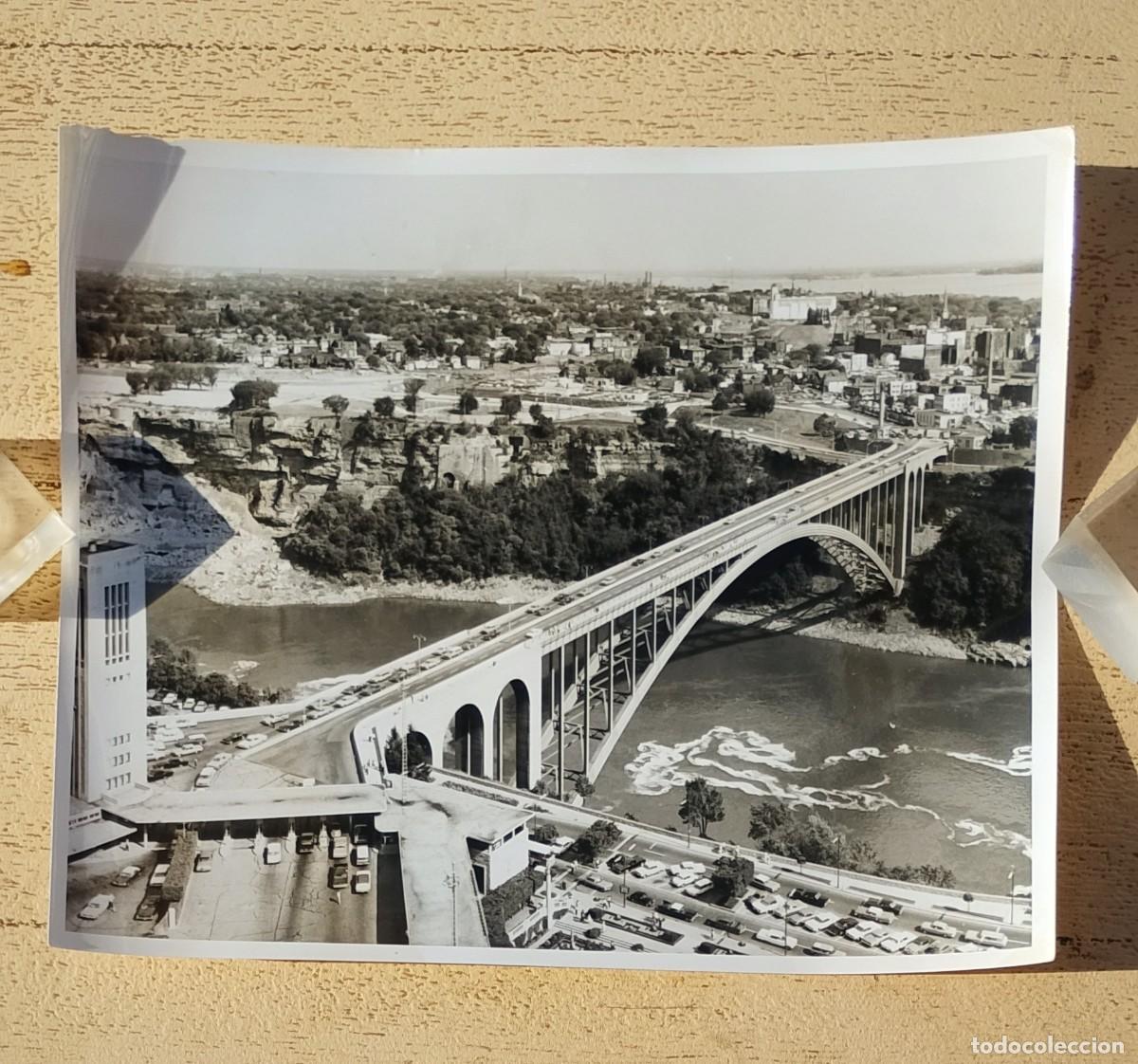 Photographie ancienne: Fotograf&iacute;a Puente Rainbow USIS PHOTO LAB