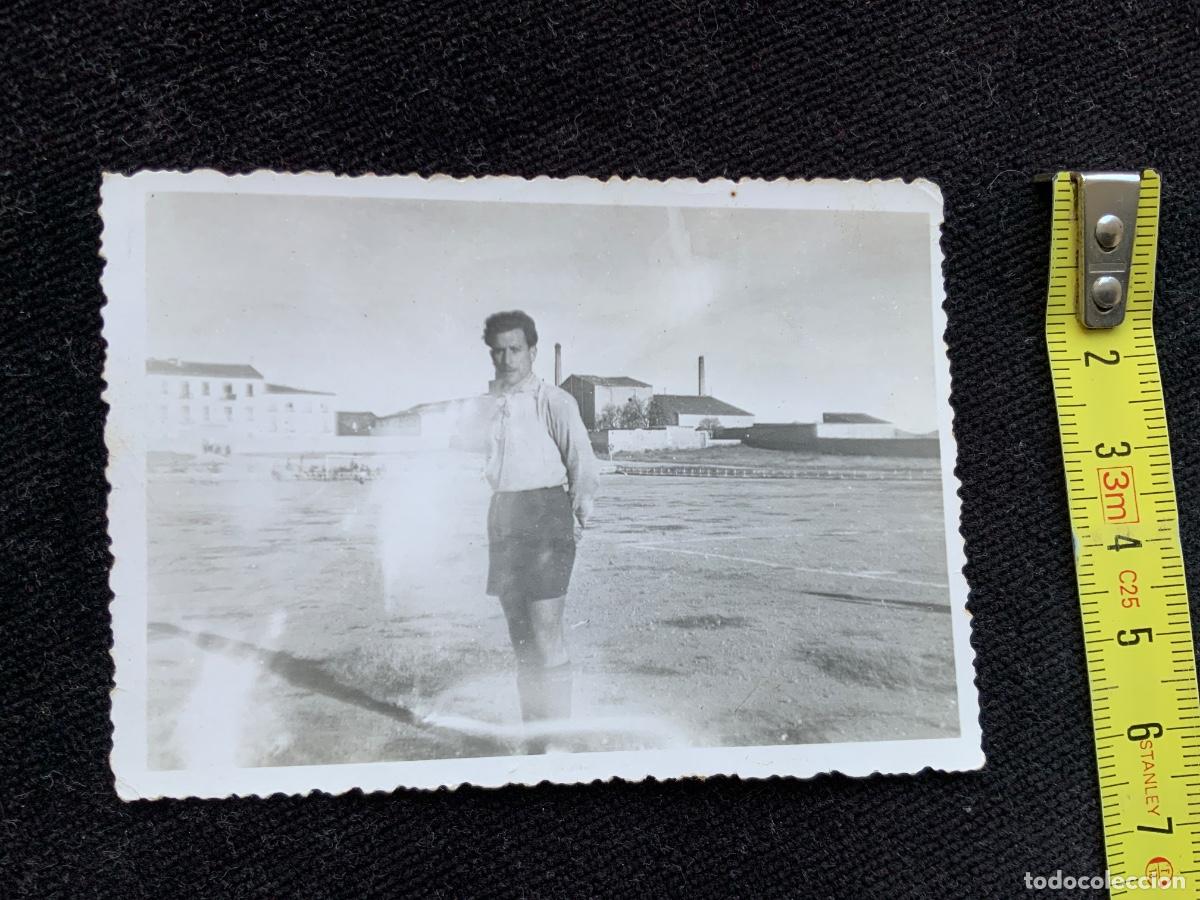 Fotograf&iacute;a antigua: Antigua foto de Utiel, campo nogueral 1941.