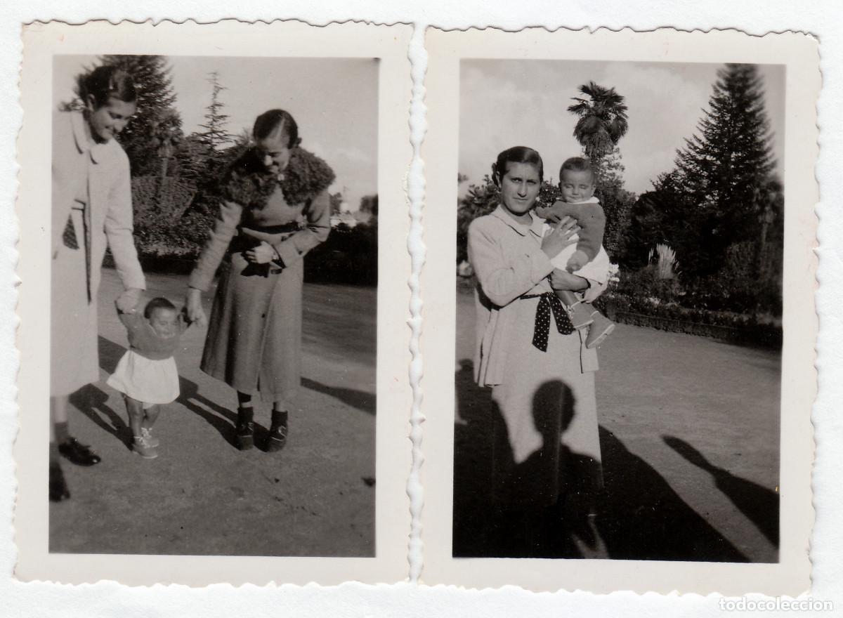 Fotograf&iacute;a antigua: 2 fotos. Mujeres con ni&ntilde;a de paseo. A&ntilde;os 30 bm