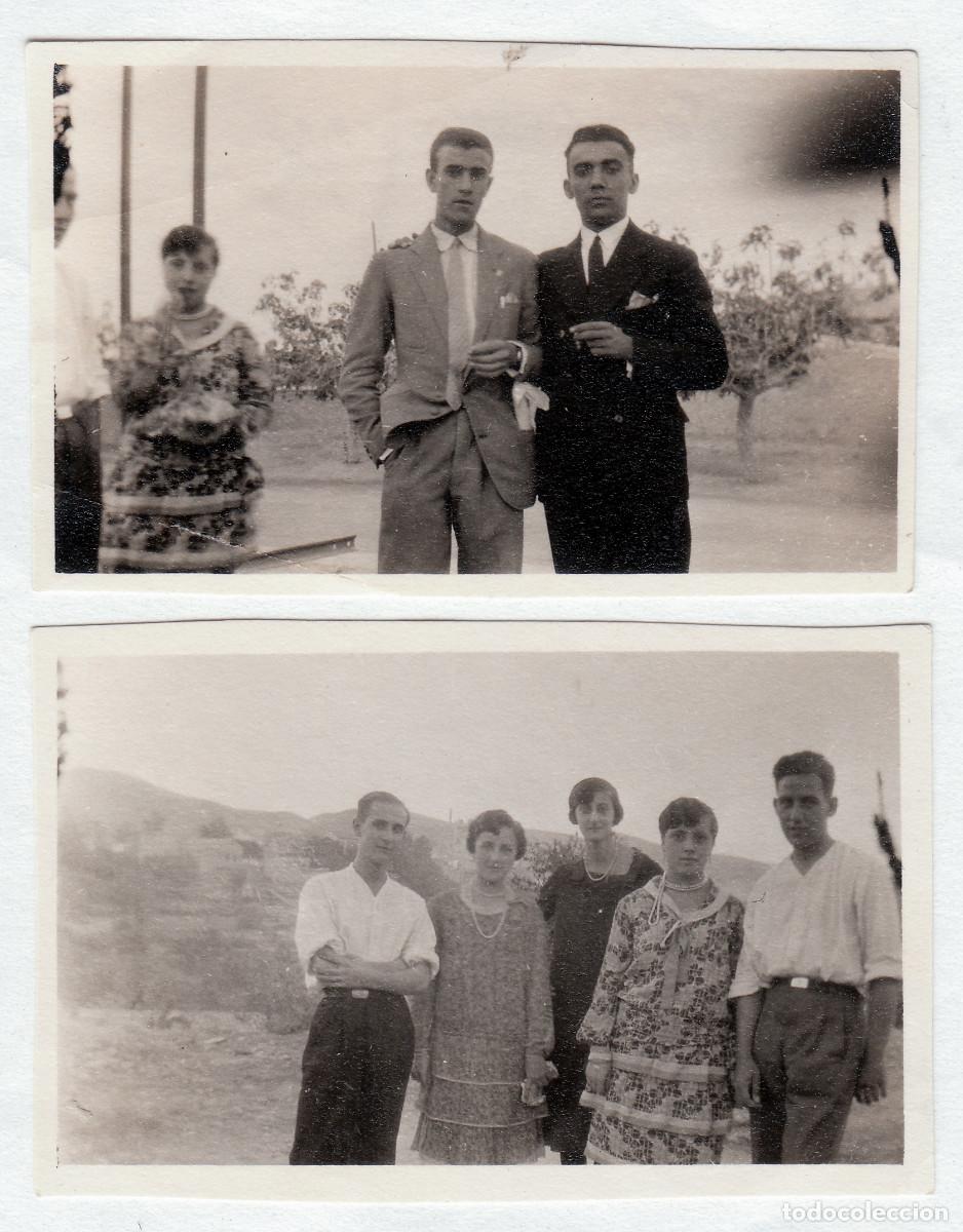 Fotograf&iacute;a antigua: 2 fotos. Amigos. Chicas y chicos. A&ntilde;os 20 bm