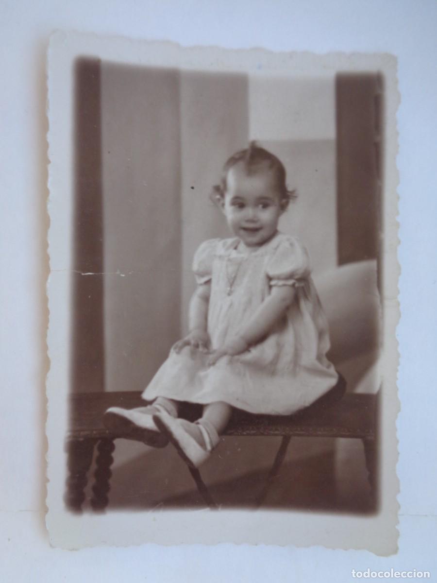 Fotografia antica: BONITA FOTO DE ESTUDIO DE NI&Ntilde;O PEQUE&Ntilde;O , 1939 . DE FOTO DIEGO , SEVILLA